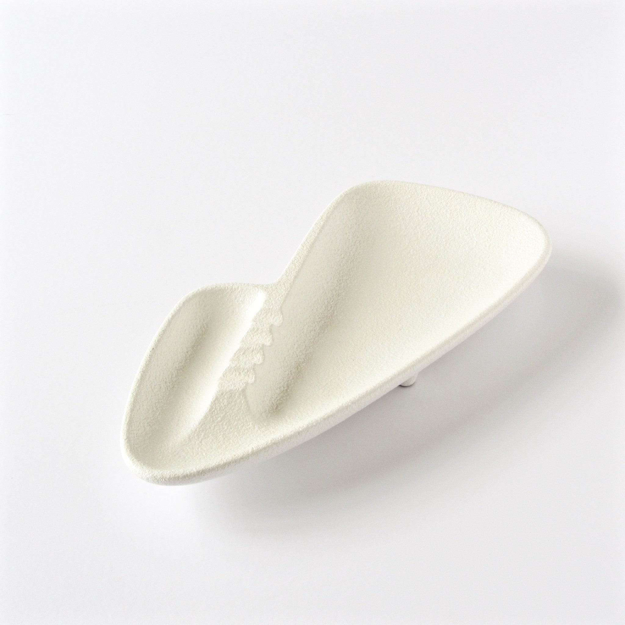 Retro atomic white Haegar ashtray side view
